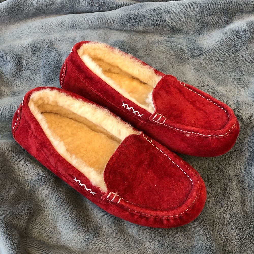 New Old Friend sheepskin Bella ruby slippers Sz 7